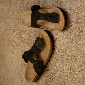 2/$12 Cushionaire Black Sandals Sz 7.5